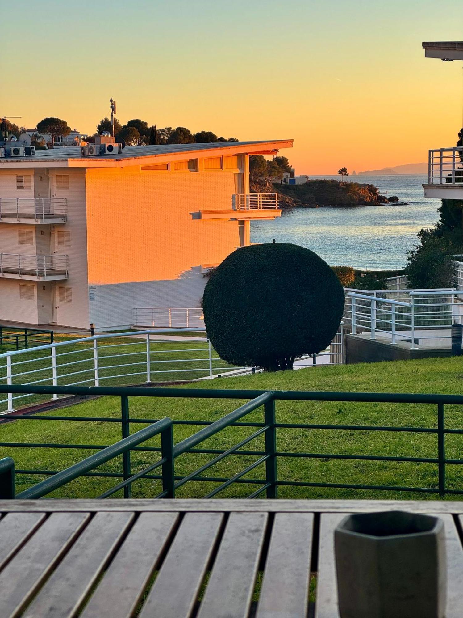 Almadrava Beach ロザス エクステリア 写真